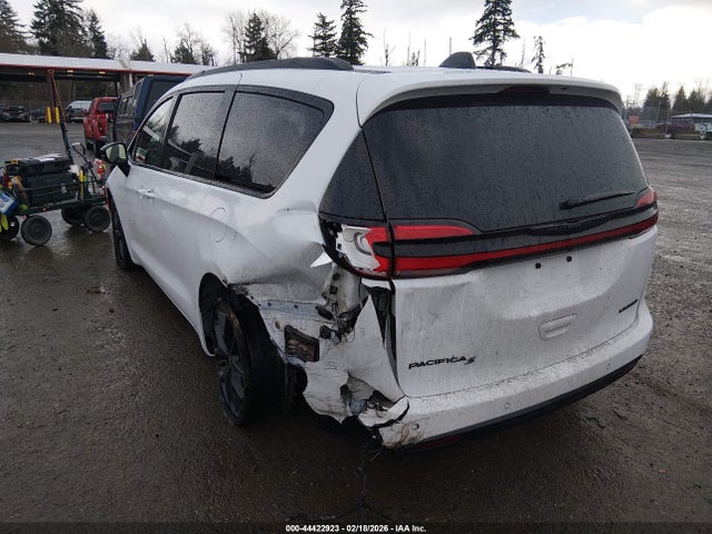 Chrysler Pacifica Limited 2025 2C4RC1GG0SR562299 Image 3