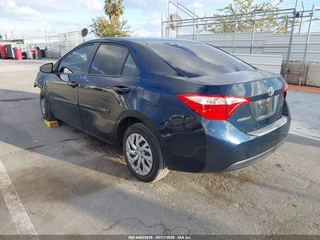 Toyota COROLLA LE 2019 5YFBURHE3KP932414 Image 3
