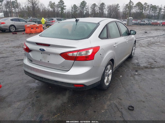1FADP3F22EL124421 Ford FOCUS SE