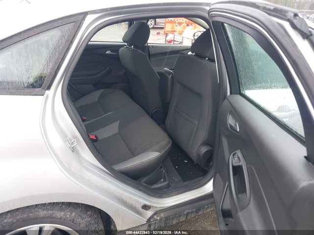 1FADP3F22EL124421 Ford FOCUS SE