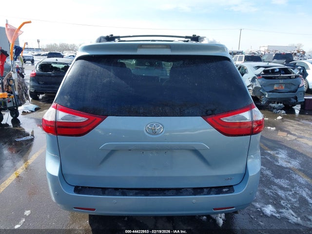 5TDYK3DCXFS563159 Toyota Sienna Xle Premium 8 Passenger