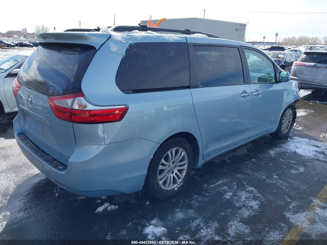 5TDYK3DCXFS563159 Toyota Sienna Xle Premium 8 Passenger