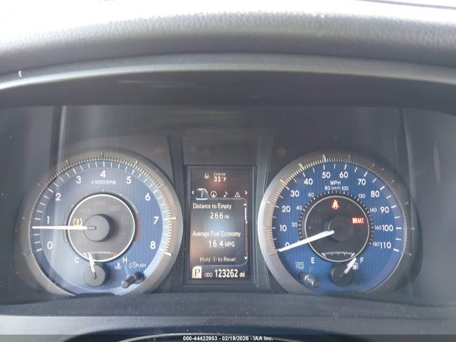 5TDYK3DCXFS563159 Toyota Sienna Xle Premium 8 Passenger