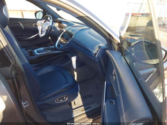 SCFVUJAW1MTV02864 Aston Martin DBX