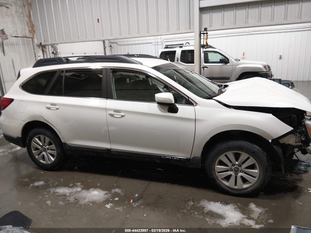 Subaru Outback 2.5i Premium 2017 4S4BSACC4H3318093 Image 14