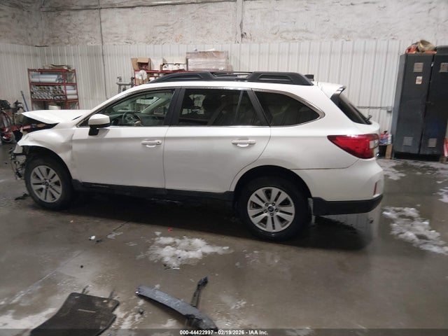 Subaru Outback 2.5i Premium 2017 4S4BSACC4H3318093 Image 15