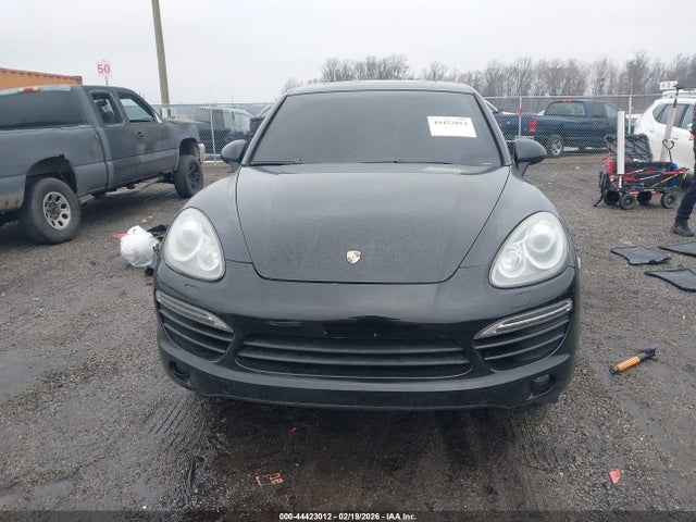 Auction sale of the 2011 Porsche Cayenne, vin: WP1AA2A24BLA08664, lot number: 44423012