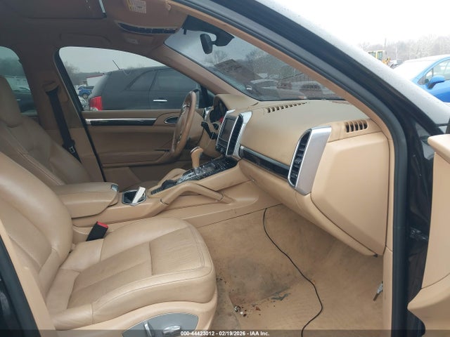 Auction sale of the 2011 Porsche Cayenne, vin: WP1AA2A24BLA08664, lot number: 44423012
