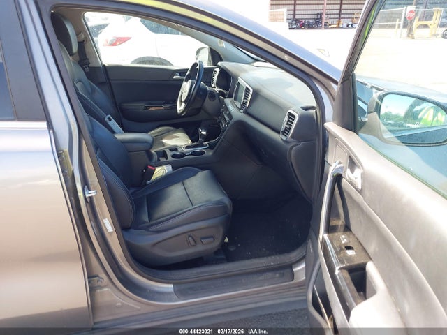 2018 KIA SPORTAGE KNDPNCACXJ7328321 Photo 4