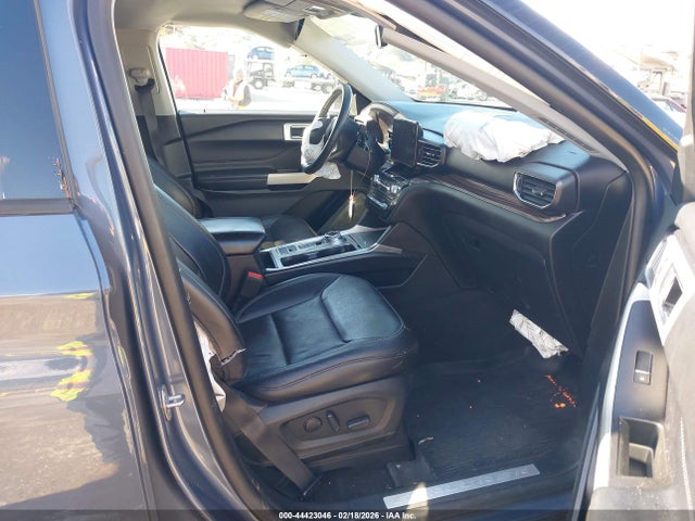 2021 FORD EXPLORER 1FMSK7FH9MGA72302 Photo 4