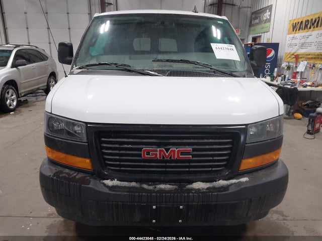 1GJZ7NFP8P1119576 GMC Savana Passenger Rwd 3500 Extended Wheelbase Ls