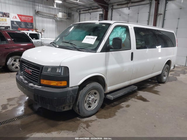 1GJZ7NFP8P1119576 GMC Savana Passenger Rwd 3500 Extended Wheelbase Ls