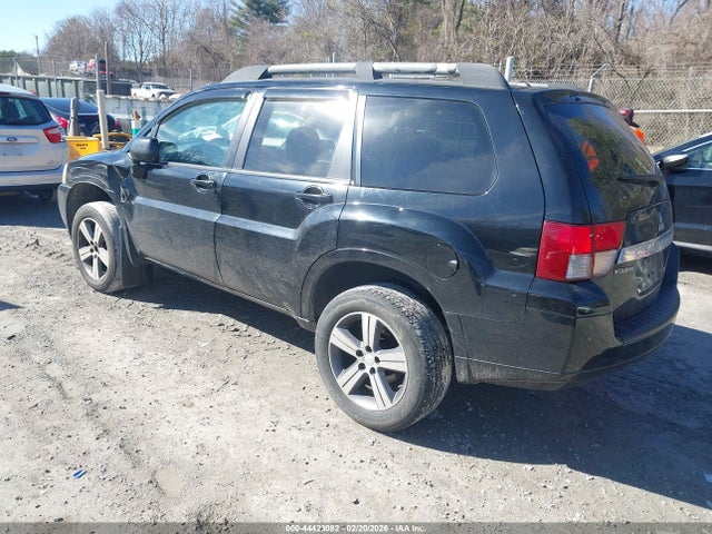 2011 MITSUBISHI ENDEAVOR 4A4JN3AS0BE015913 Photo 2