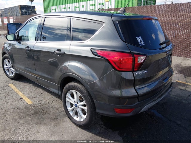1FMCU0GD8KUB04916 Ford ESCAPE SE