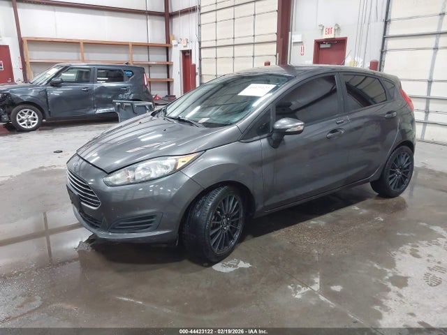 Ford FIESTA SE 2016 3FADP4EJ4GM176018 Image 2