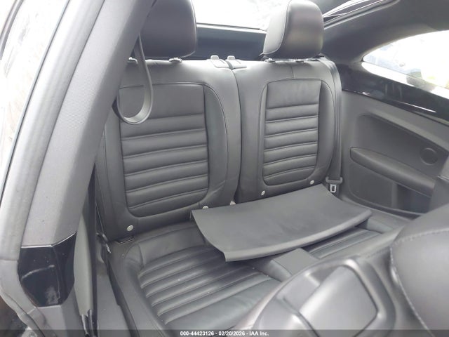 Продажа на аукционе авто 2013 Volkswagen Beetle R-line, vin: 3VWVT7AT7DM684964, номер лота: 44423126