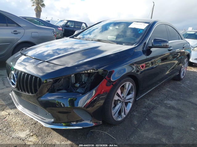 Mercedes-Benz CLA 250 2018 WDDSJ4EB7JN653183 Image 2
