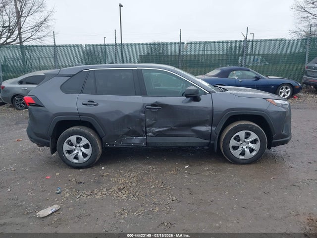 Toyota RAV4 LE 2024 2T3F1RFV1RC489615 Image 13
