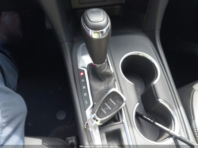 3GNAXKEV7KL236951 Chevrolet EQUINOX LT