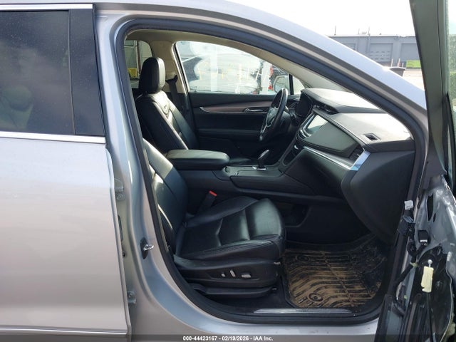 2017 CADILLAC XT5 1GYKNDRS6HZ212571 Photo 4