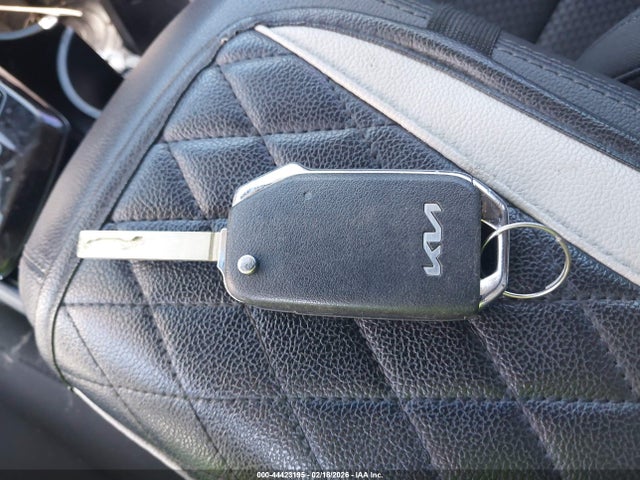 Продажа на аукционе авто 2023 Kia Sportage Hybrid Lx, vin: KNDPUCAG7P7114272, номер лота: 44423195