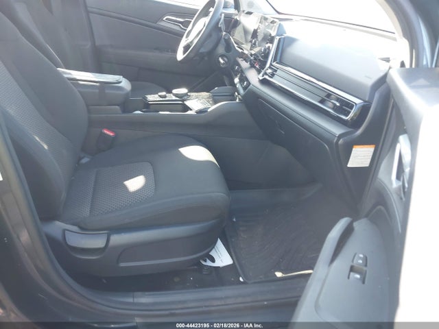 Продажа на аукционе авто 2023 Kia Sportage Hybrid Lx, vin: KNDPUCAG7P7114272, номер лота: 44423195