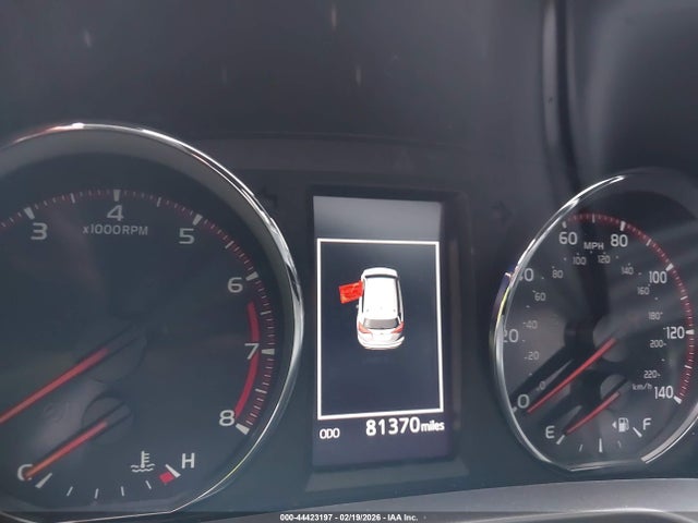 JTMNFREV5JJ752818 Toyota RAV4 SE