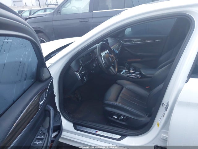 WBAJE5C36HG914438 BMW 540I