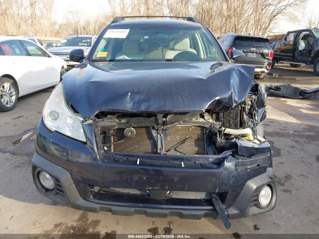 44423263 :رقم المزاد ، 4S4BRCCC5D3285039 vin ، 2013 Subaru Outback 2.5i Premium مزاد بيع