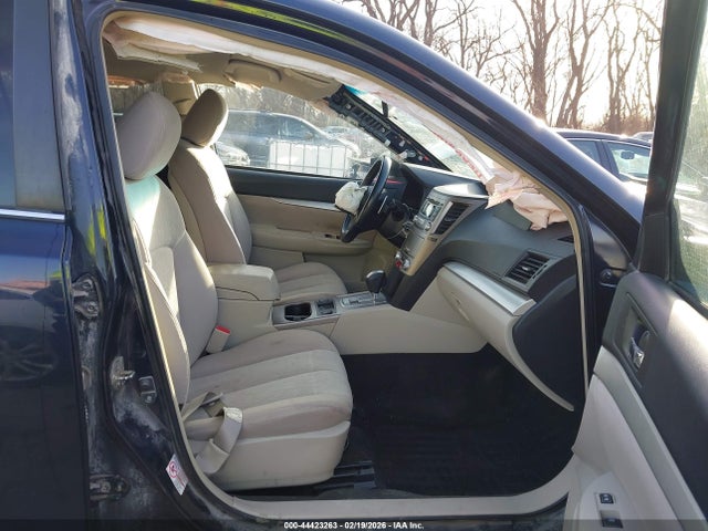 44423263 :رقم المزاد ، 4S4BRCCC5D3285039 vin ، 2013 Subaru Outback 2.5i Premium مزاد بيع