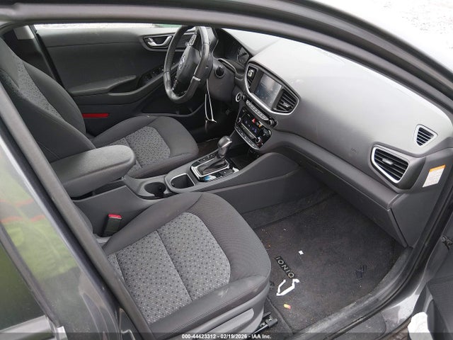 2019 HYUNDAI IONIQ PLUG-IN HYBRID KMHC65LD8KU155068 Photo 4