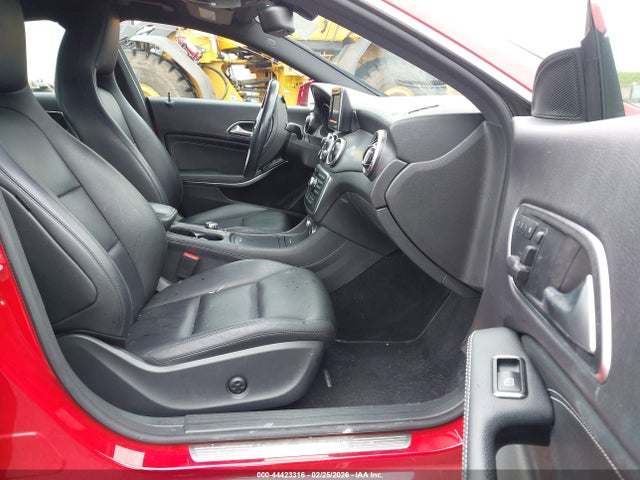 WDDSJ4EB5EN065885 Mercedes-Benz CLA 250