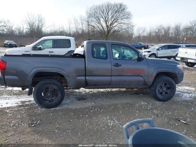 Aukcja sprzedaży 2018 Toyota Tacoma Sr, vin: 5TFSX5EN9JX058168, numer aukcji: 44423337