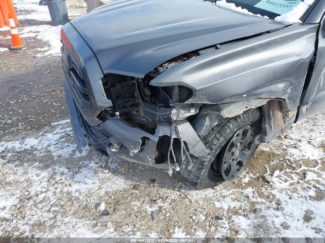 Aukcja sprzedaży 2018 Toyota Tacoma Sr, vin: 5TFSX5EN9JX058168, numer aukcji: 44423337