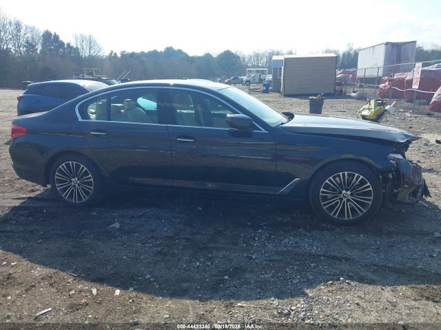 WBAJA5C55JWA57685 BMW 530I