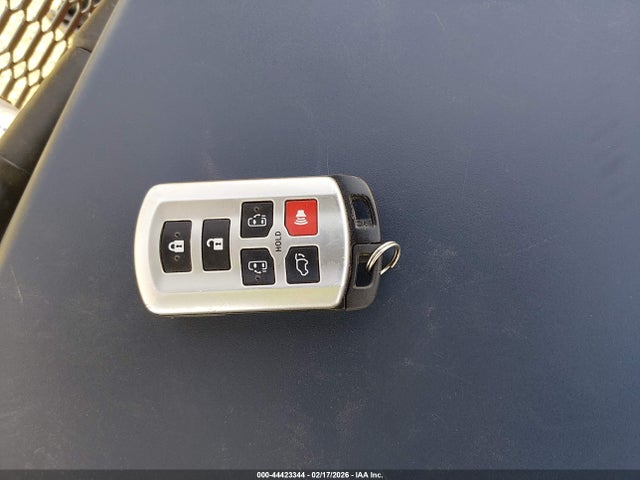 Toyota Sienna Xle 7 Passenger 2014 5TDDK3DC9ES088570 Image 11