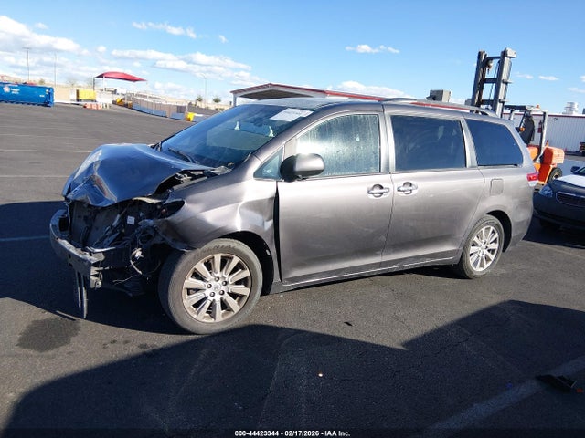 Toyota Sienna Xle 7 Passenger 2014 5TDDK3DC9ES088570 Image 15