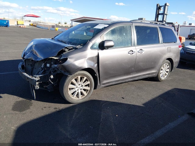 Toyota Sienna Xle 7 Passenger 2014 5TDDK3DC9ES088570 Image 18