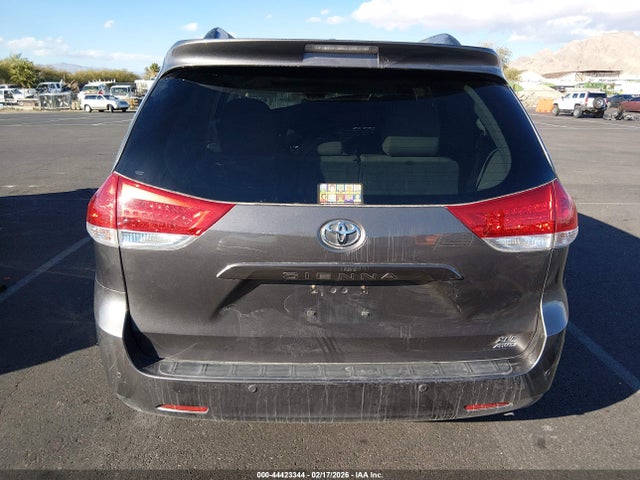 Toyota Sienna Xle 7 Passenger 2014 5TDDK3DC9ES088570 Image 20