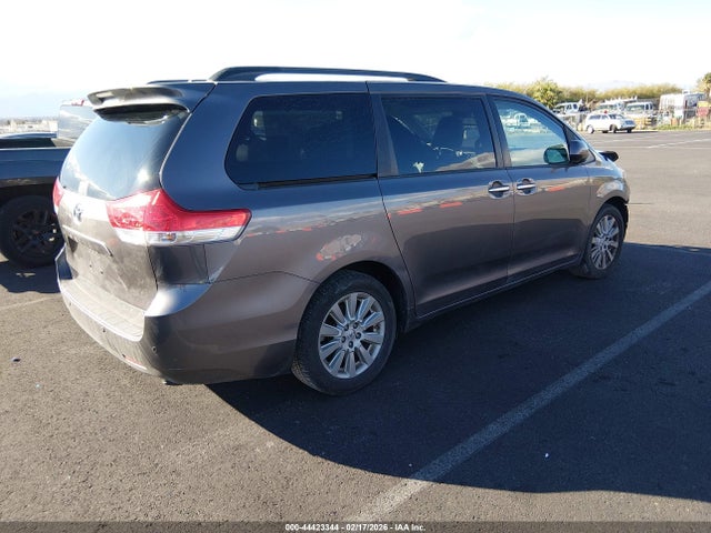 Toyota Sienna Xle 7 Passenger 2014 5TDDK3DC9ES088570 Image 4