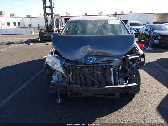 Toyota Sienna Xle 7 Passenger 2014 5TDDK3DC9ES088570 Image 6