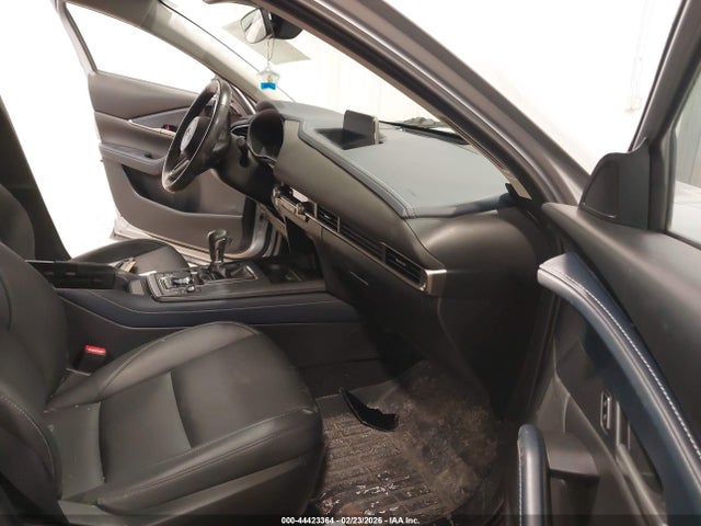 3MVDMBBL1MM272003 Mazda Cx-30 Select