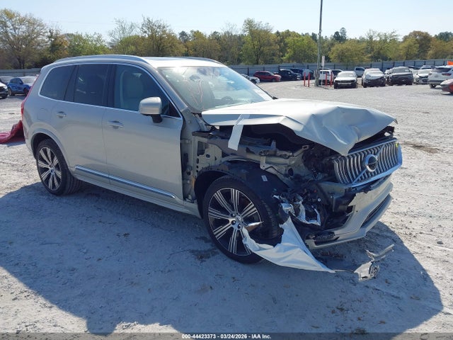 2022 VOLVO XC90 YV4A221L0N1852155