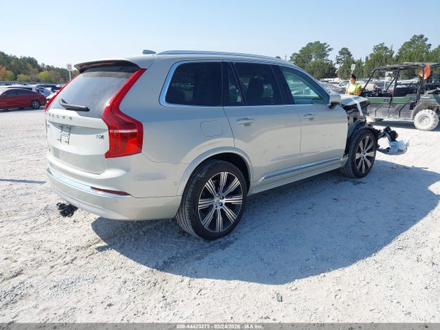 2022 VOLVO XC90 YV4A221L0N1852155 Photo 3
