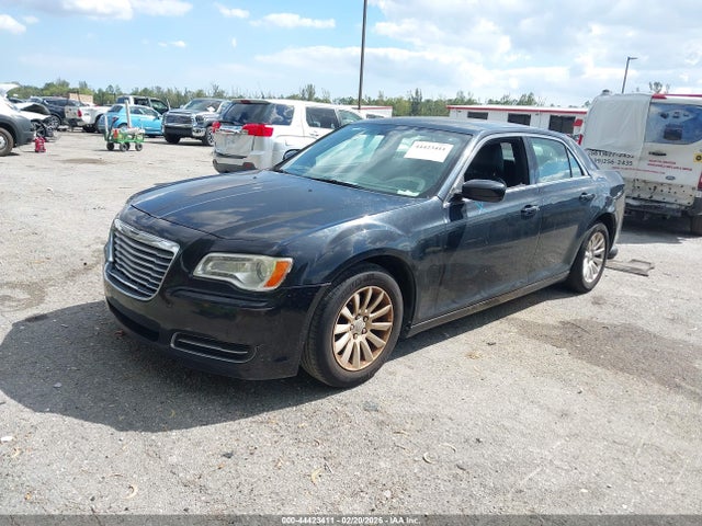 2013 Chrysler 300 Motown მანქანა იყიდება აუქციონზე, vin: 2C3CCAAG4DH561474, აუქციონის ნომერი: 44423411