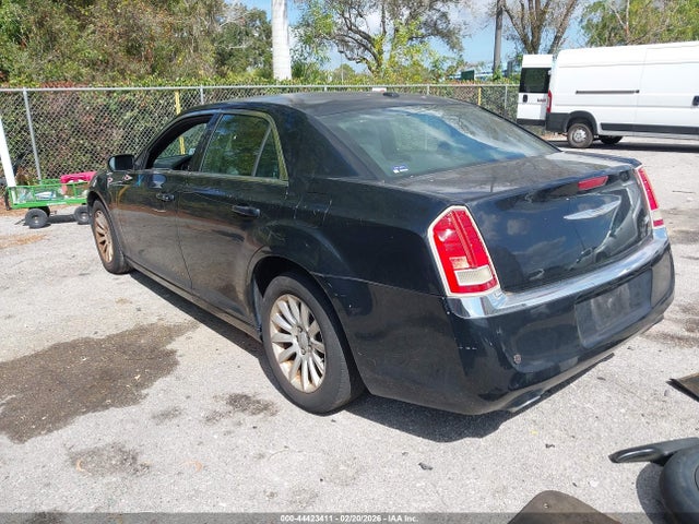 2013 Chrysler 300 Motown მანქანა იყიდება აუქციონზე, vin: 2C3CCAAG4DH561474, აუქციონის ნომერი: 44423411