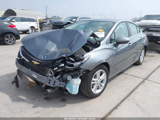 1G1BE5SM2J7190103 Chevrolet Cruze Lt Auto
