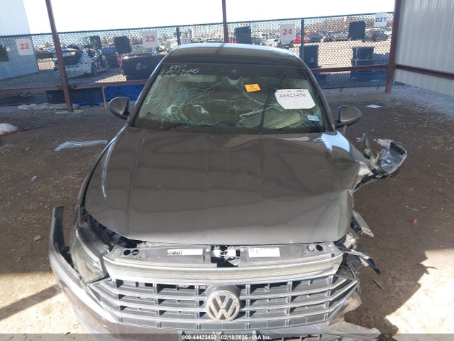 44423450 :رقم المزاد ، 3VWEB7BU0KM231521 vin ، 2019 Volkswagen Jetta 1.4t Sel مزاد بيع