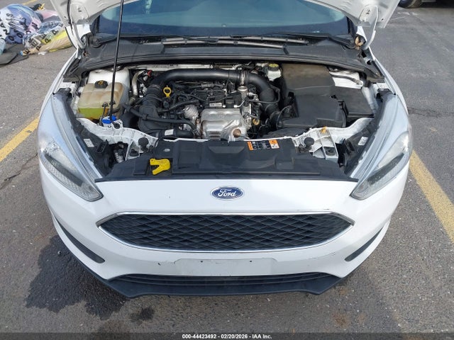 1FADP3FE0JL279067 Ford FOCUS SE