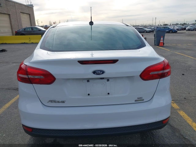 1FADP3FE0JL279067 Ford FOCUS SE